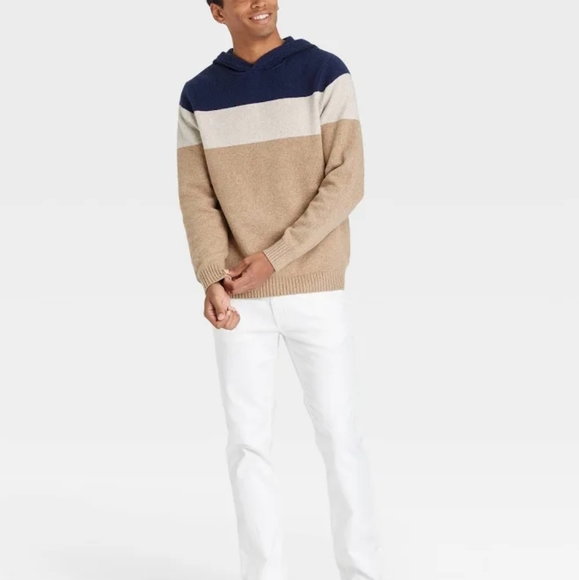 Godfellow & Co. Hooded Pullover Sweater - Picture 3 of 3